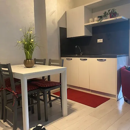 La Casa Di Monicamos Per Due Appartamento Aosta