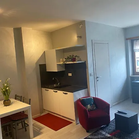 La Casa Di Monicamos Per Due 아파트 *